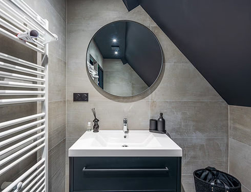 Salle de bain gîte jungle noire